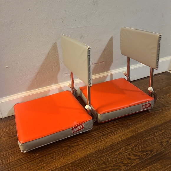 VINTAGE OHIO STATE BUCKEYES OSU FOLDING CUSHIONED STADIUM SEATS KR INDUSTRIES - Picture 5 of 9